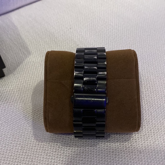 Michael Kors Mens Chronograph Stainless Steel Black Tone Watch - Picture 3 of 3